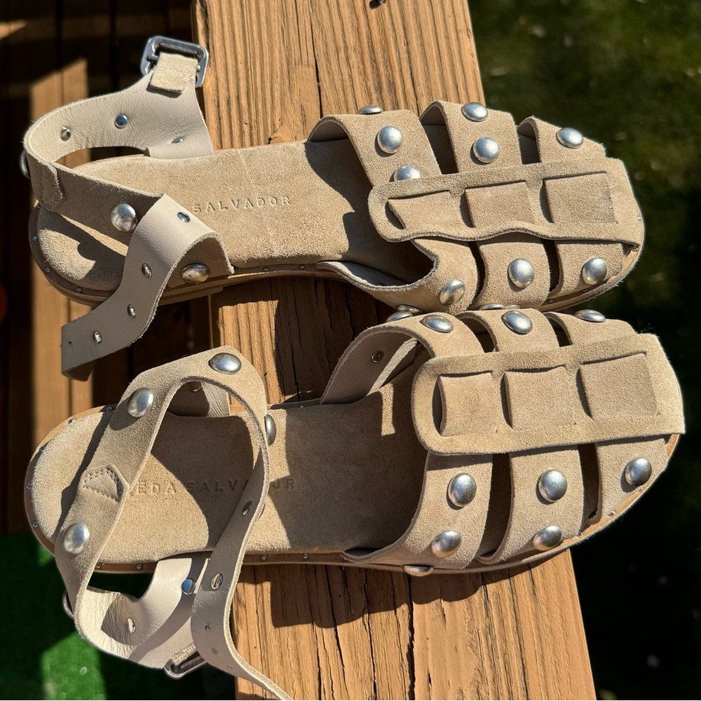 Freda Salvador Sera Fisherman Sandal Stucco Suede, Size 7.5, GUC